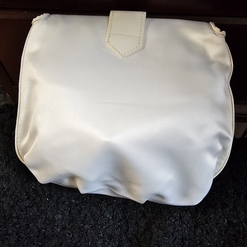 Dior Parfums White Satin Makeup Purse EUC - Picture 2 of 14